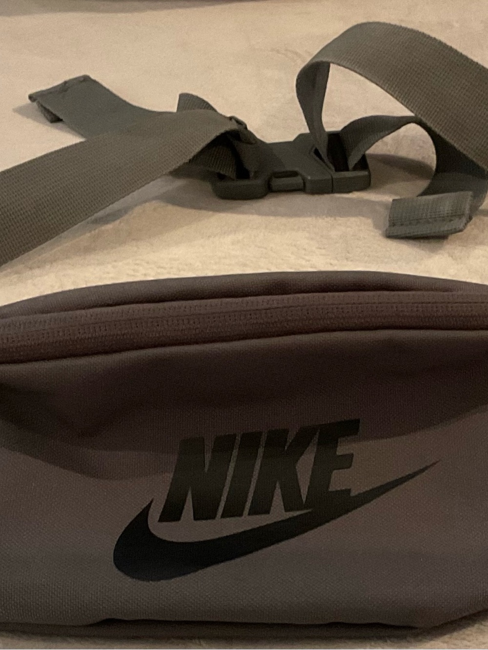 Nike Heritage Hipsack